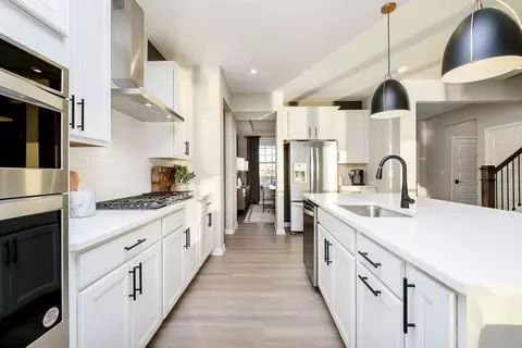 Kitchen - 956 Rivendell Dr, Avon, IN 46123 photo 5 of 6