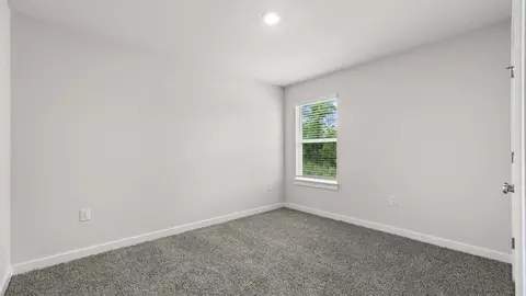 Bedroom - 2014 Ambassador Ct, Chipley, FL 32428 photo 5 of 10