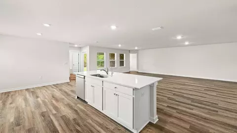 Kitchen - 2014 Ambassador Ct, Chipley, FL 32428 photo 5 of 5