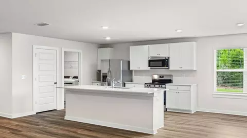 Kitchen - 2014 Ambassador Ct, Chipley, FL 32428 photo 1 of 5