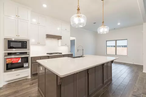 Kitchen - 2920 E Northampton St, Broken Arrow, OK 74014 photo 11 of 20
