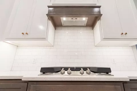Kitchen - 2920 E Northampton St, Broken Arrow, OK 74014 photo 12 of 20