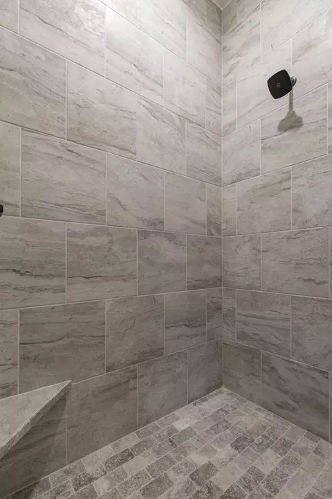 Bath - 2920 E Northampton St, Broken Arrow, OK 74014 photo 9 of 17