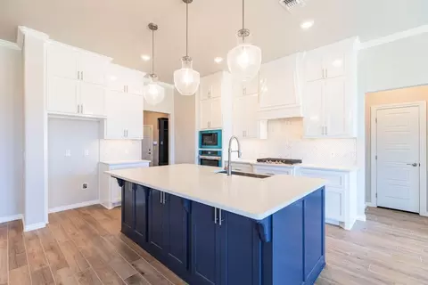 Kitchen - 2920 E Northampton St, Broken Arrow, OK 74014 photo 16 of 20