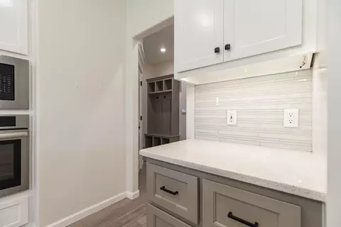Entry Way - 2920 E Northampton St, Broken Arrow, OK 74014 photo 1 of 8