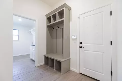 Entry Way - 2920 E Northampton St, Broken Arrow, OK 74014 photo 4 of 8