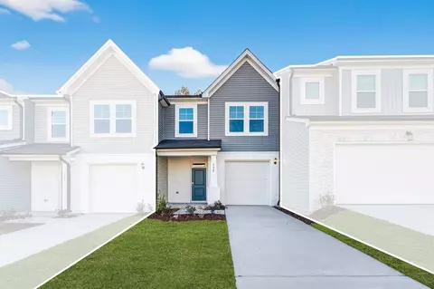 592 Barrington Row Ave, Zebulon, NC 27597