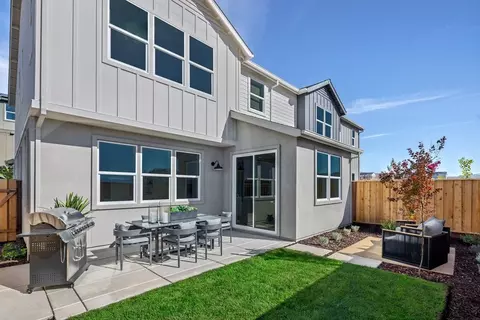 Exterior - 1733 Central Pkwy, Dublin, CA 94568 photo 6 of 7