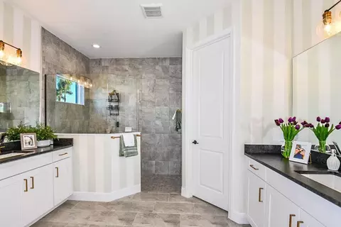 Bath - 20145 Fieldcrest Ter, Estero, FL 33928 photo 4 of 5