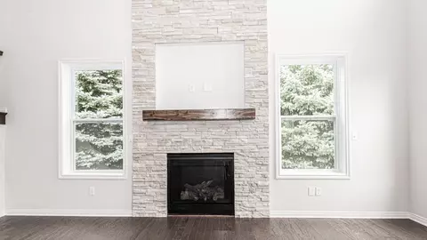 Living - 930 E Drahner Rd, Oxford, MI 48371 photo 2 of 3