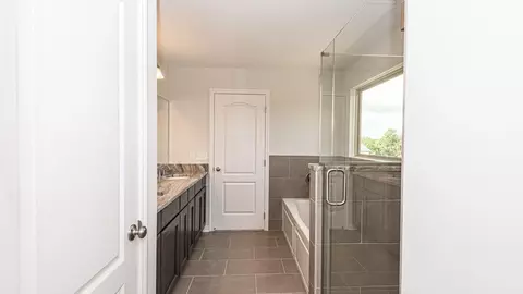 Bath - 930 E Drahner Rd, Oxford, MI 48371 photo 6 of 10