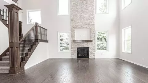 Living - 930 E Drahner Rd, Oxford, MI 48371 photo 1 of 3