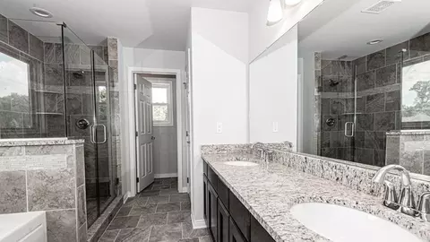 Bath - 930 E Drahner Rd, Oxford, MI 48371 photo 1 of 10