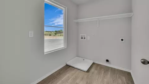 Other - 504 Wild Goose Dr, Luling, TX 78648 photo 2 of 11
