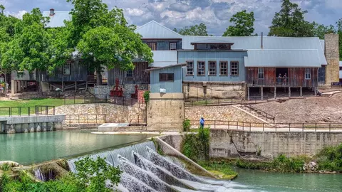 View/Area - 504 Wild Goose Dr, Luling, TX 78648 photo 9 of 11