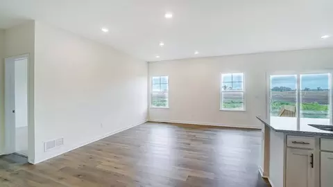 Living - 1797 Jacko Ln, Circleville, OH 43113 photo 1 of 5