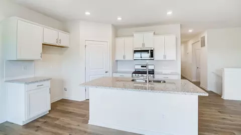 Kitchen - 1797 Jacko Ln, Circleville, OH 43113 photo 1 of 8