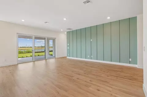 Living - 18172 Foxtail Loop, Venice, FL 34293 photo 2 of 2