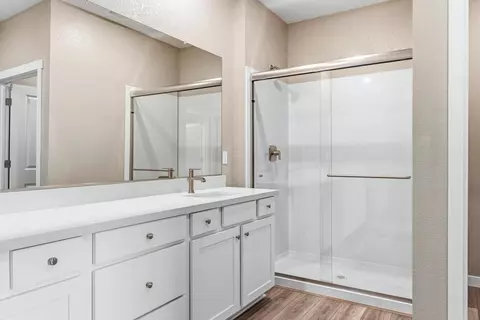 Bath - 3519 Jake Way, Denair, CA 95316 photo 1 of 1