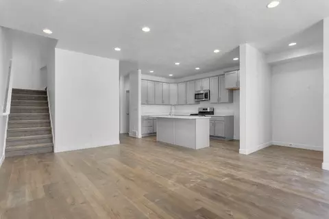 Living - 6648 N Monument Peak, Eagle Mountain, UT 84005 photo 2 of 4