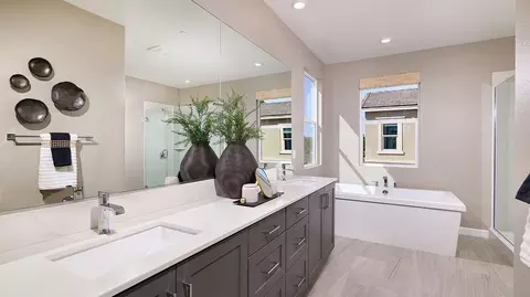 Bath - 12640 Harmon Rd, Poway, CA 92064 photo 1 of 7