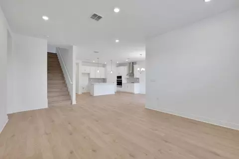 Living - 4500 Firefly Ln, Saint Cloud, FL 34772 photo 3 of 4