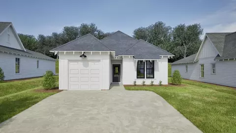 306 Summer St, Opelika, AL 36804