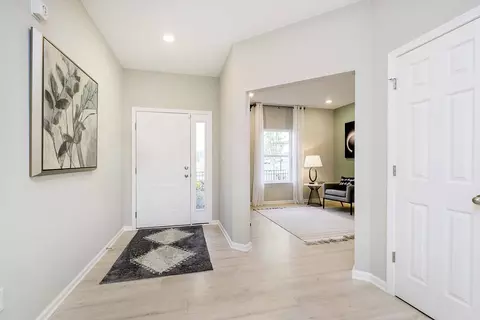 Entry Way - 965 Ty Dr, Lithopolis, OH 43136 photo 1 of 9