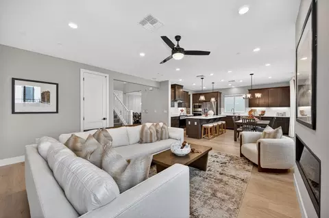Living - 2932 Meadow Sedge Ave, Roseville, CA 95747 photo 3 of 10