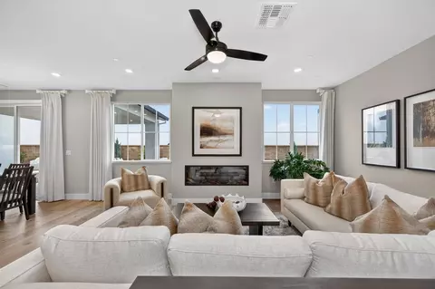 Living - 2932 Meadow Sedge Ave, Roseville, CA 95747 photo 1 of 10