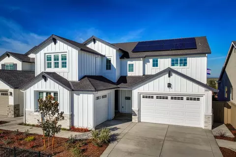 Exterior - 2932 Meadow Sedge Ave, Roseville, CA 95747 photo 4 of 12