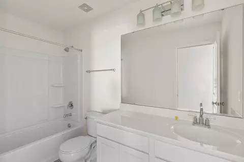 Bath - 1308 Hillside Ct, Rolla, MO 65401 photo 15 of 15