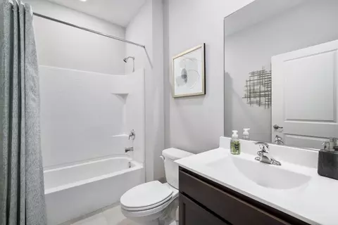 Bath - 14845 S Starflower Cir, Plainfield, IL 60544 photo 3 of 4