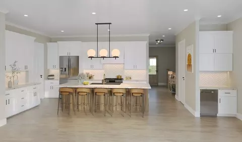 Kitchen - 7 Willow Way, Ottawa, IL 61350 photo 1 of 4