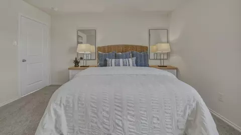 Bedroom - 1915 Glory Dr, Bonham, TX 75418 photo 2 of 7