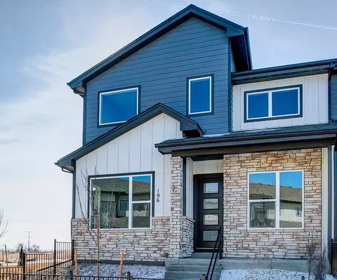 160 High Point Dr, Longmont, CO 80504