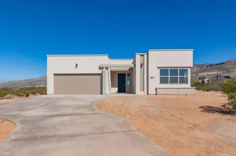 1851 Las Piedras, Alamogordo, NM 88310