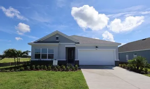 3712 Jons Lakeview St, Plant City, FL 33566