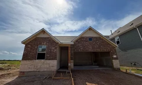 138 Arlington Park Loop, Hutto, TX 78634