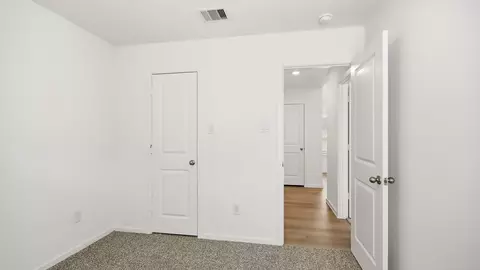 Bedroom - 20306 Stroker Pass Rd, Crosby, TX 77532 photo 6 of 10