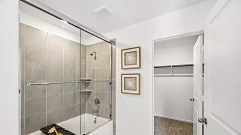 Bath - 20306 Stroker Pass Rd, Crosby, TX 77532 photo 6 of 6