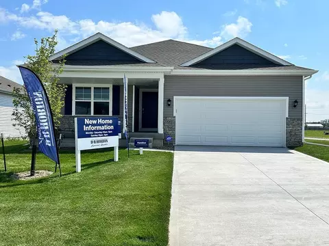 2202 N 7th St, Indianola, IA 50125