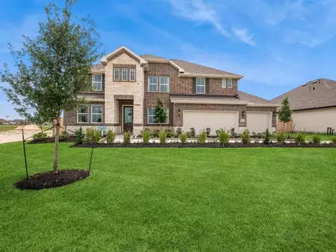 13103 Old Fashion Cir, Mont Belvieu, TX 77535