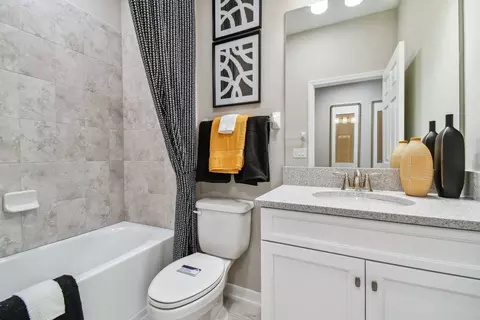 Bath - 2225 Anderson Snow Rd, Spring Hill, FL 34609 photo 2 of 4