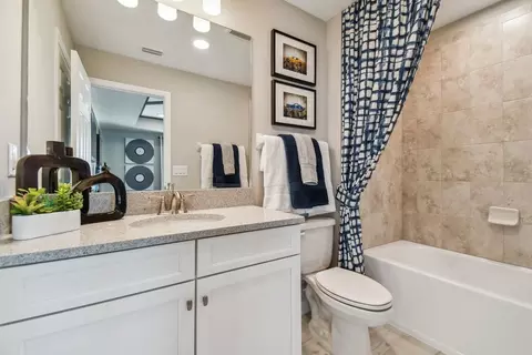 Bath - 2225 Anderson Snow Rd, Spring Hill, FL 34609 photo 3 of 4