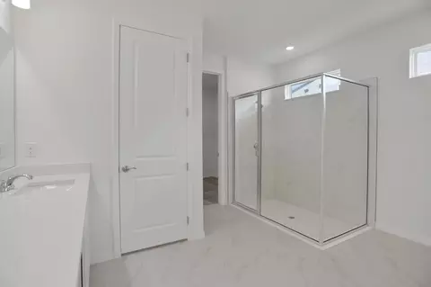 Bath - 7418 Sea Manatee St, Parrish, FL 34219 photo 2 of 4