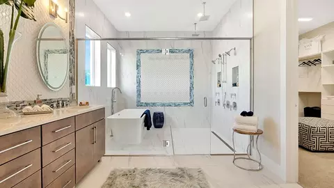 Bath - 8308 Golden Beach Ct, Parrish, FL 34219 photo 1 of 3