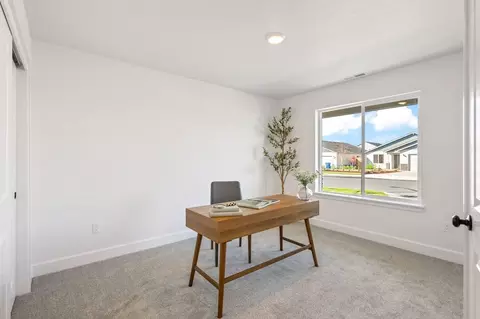 Other - 61797 SE Camellia St, Bend, OR 97702 photo 3 of 10