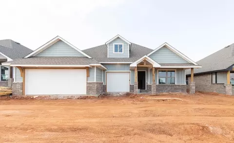 9304 NW 119th St, Yukon, OK 73099