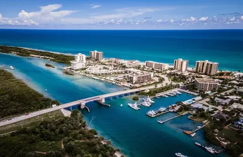 View/Area - 155 Seagrape Ln, Tequesta, FL 33469 photo 4 of 6